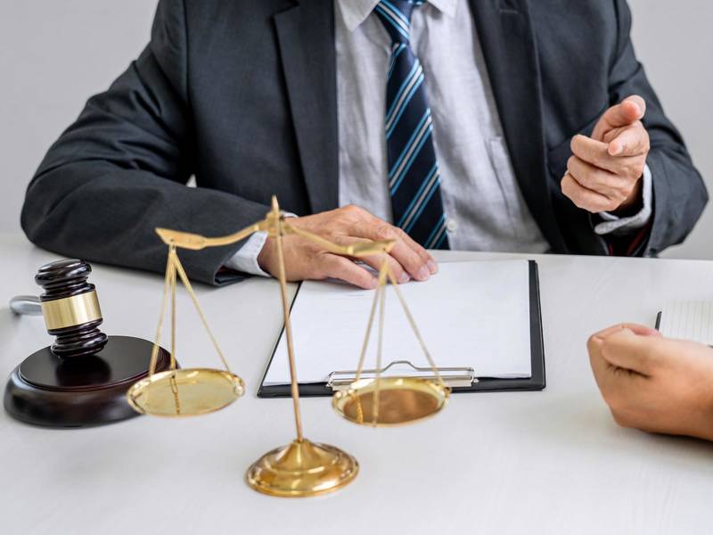 上海交通事故律师解读：车被撞后保险流程全攻略
