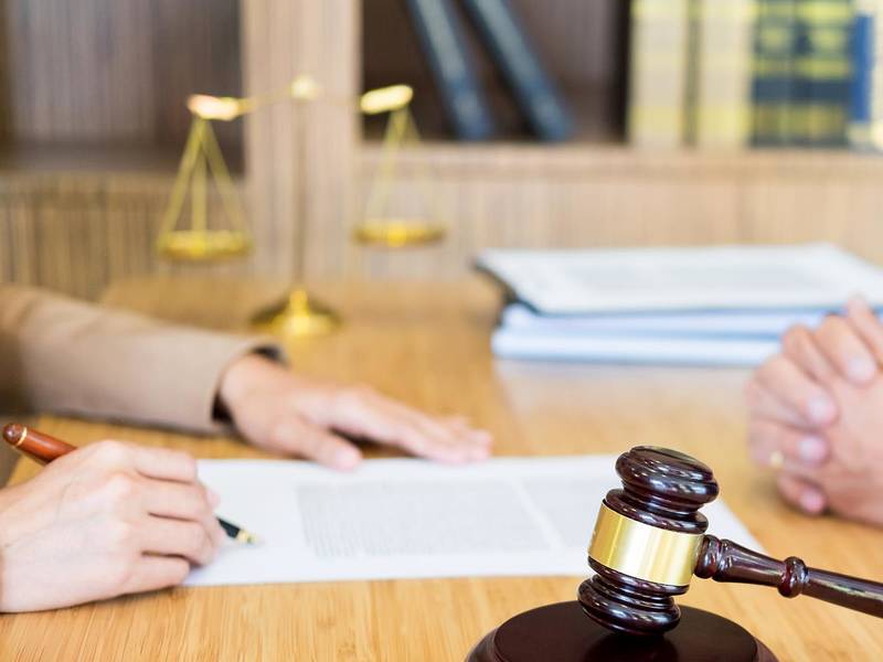 上海交通事故律师解析：公司保险停保数月的多维度影响
